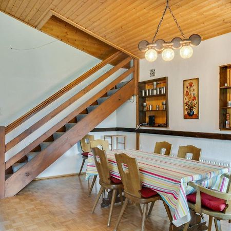 Spacious Chalet In Maishofen Near Forest Εξωτερικό φωτογραφία