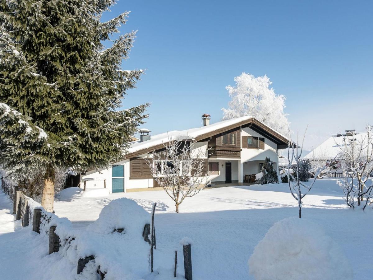 Spacious Chalet In Maishofen Near Forest Εξωτερικό φωτογραφία