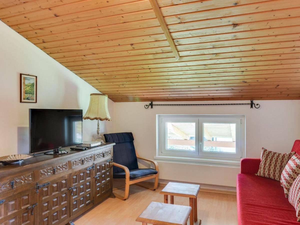 Spacious Chalet In Maishofen Near Forest Εξωτερικό φωτογραφία