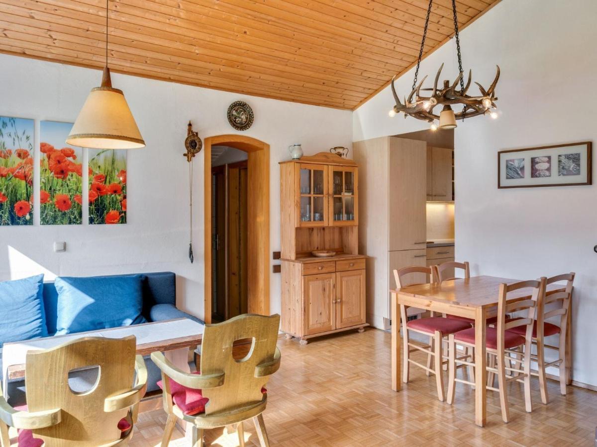 Spacious Chalet In Maishofen Near Forest Εξωτερικό φωτογραφία