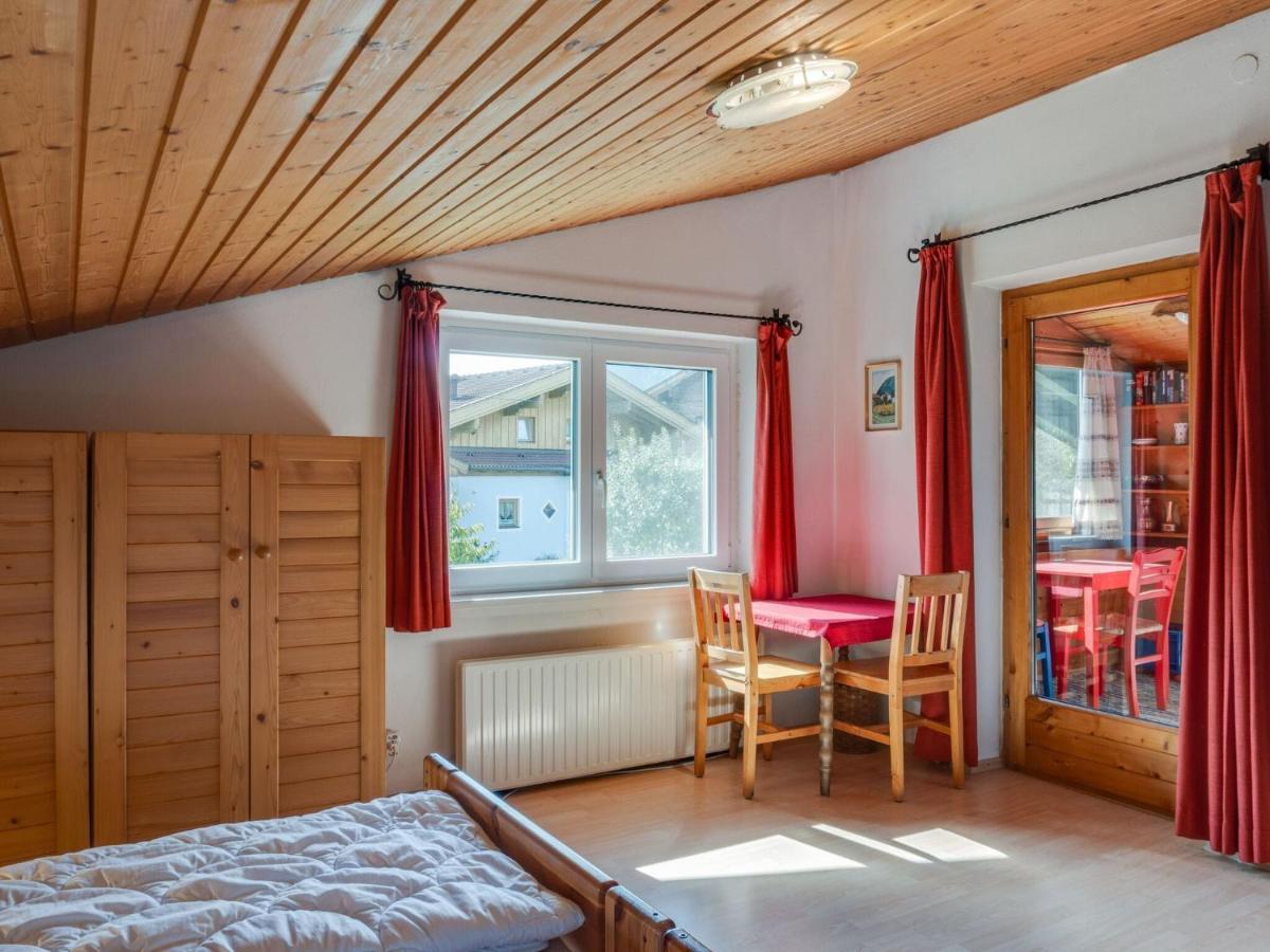 Spacious Chalet In Maishofen Near Forest Εξωτερικό φωτογραφία